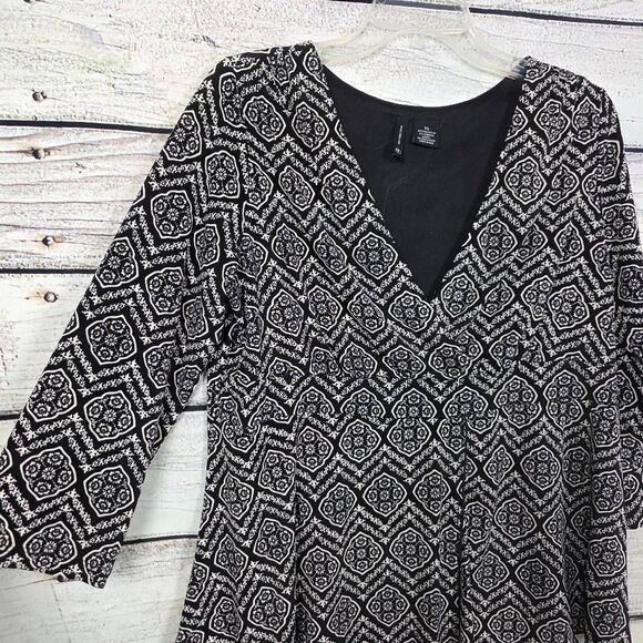 New Directions Black White Print Wrap Blouse XL - Picture 3 of 7